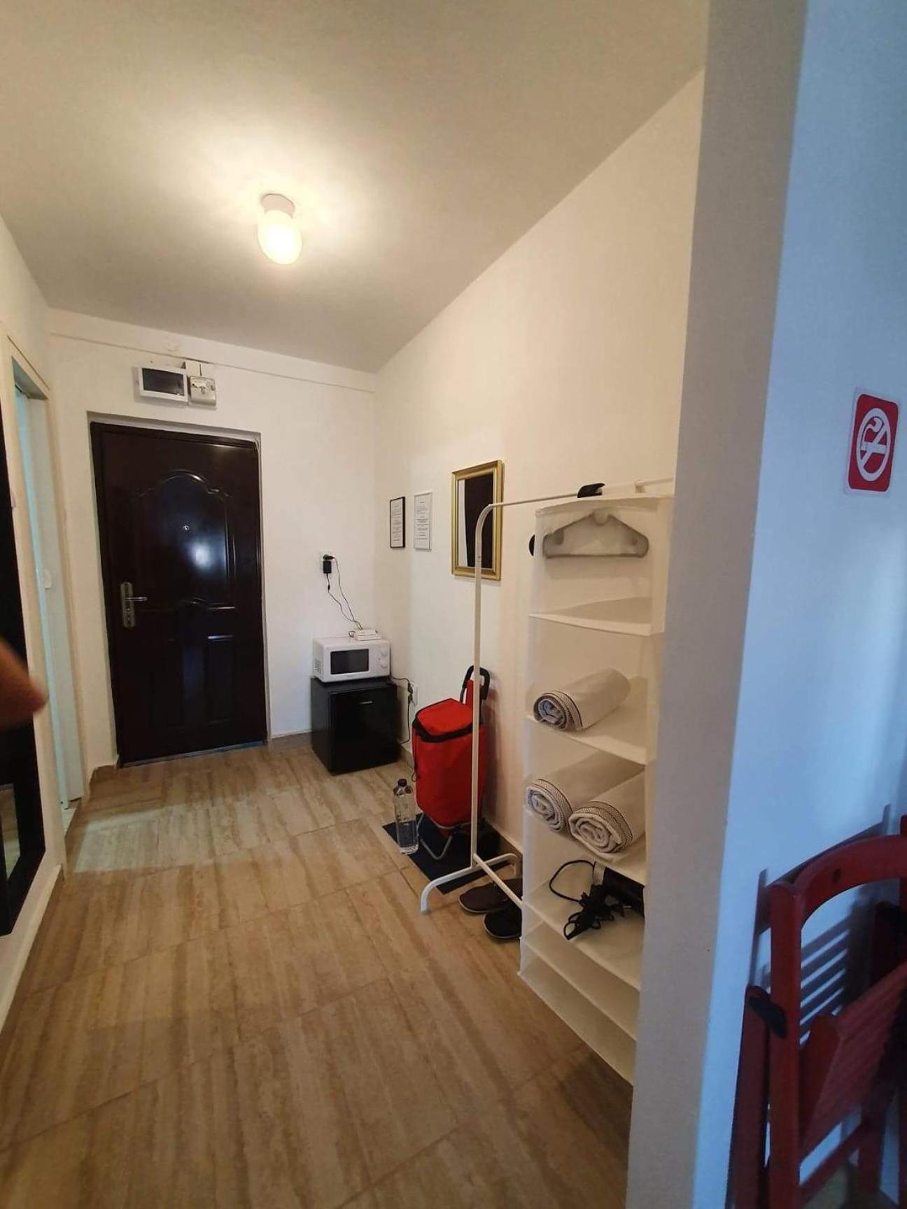 קריובה Studio Nefumatori Sunny Place, Self Check In מראה חיצוני תמונה